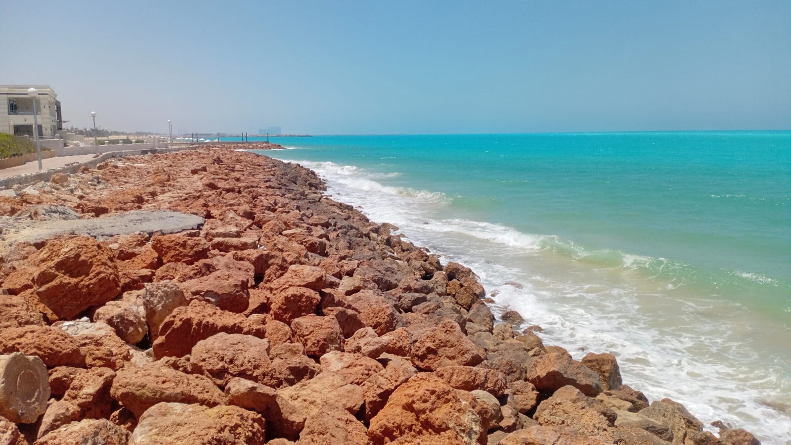 الاعمال البحرية و المعدات