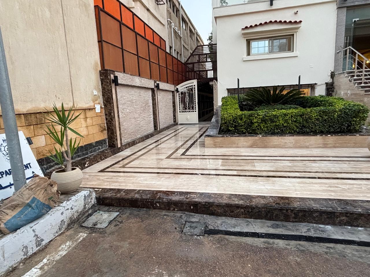 الاعمال البحرية و المعدات